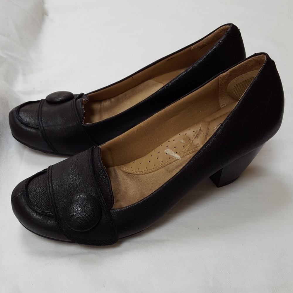 Strictly Comfort Shoes
